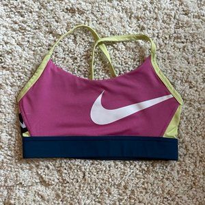 Cute rare Nike sports bra - size small